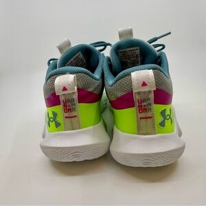 Under Armour Flow Breakthru 3 women’s basketball shoes